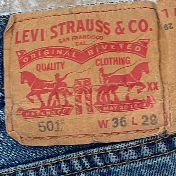 501 blue denim jeans button fly distressed straight leg jeans 36 x 28 - Picture 8 of 15